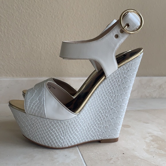 Authentic Just Cavalli snake style wedges, sz 39 - Picture 3 of 10